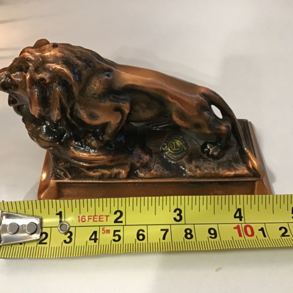 Lion Cooper figurine - Picture 8 of 10